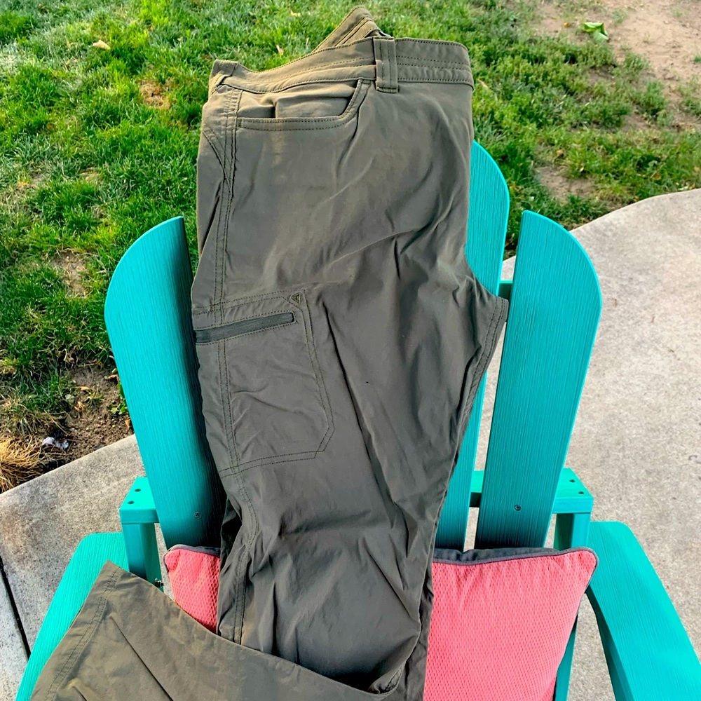Eddie Bauer Olive Straight Leg Pants